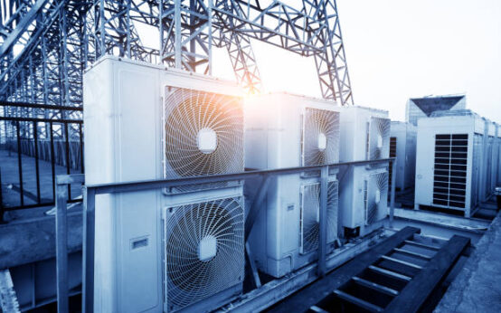 Tecnologias de filtragem e ventilação otimizam processos industriais, reduzem riscos e elevam a segurança operacional.